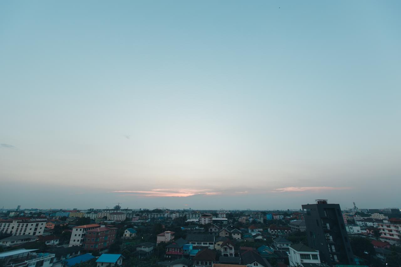 Pp@Hotel Rangsit Патум Тани Екстериор снимка