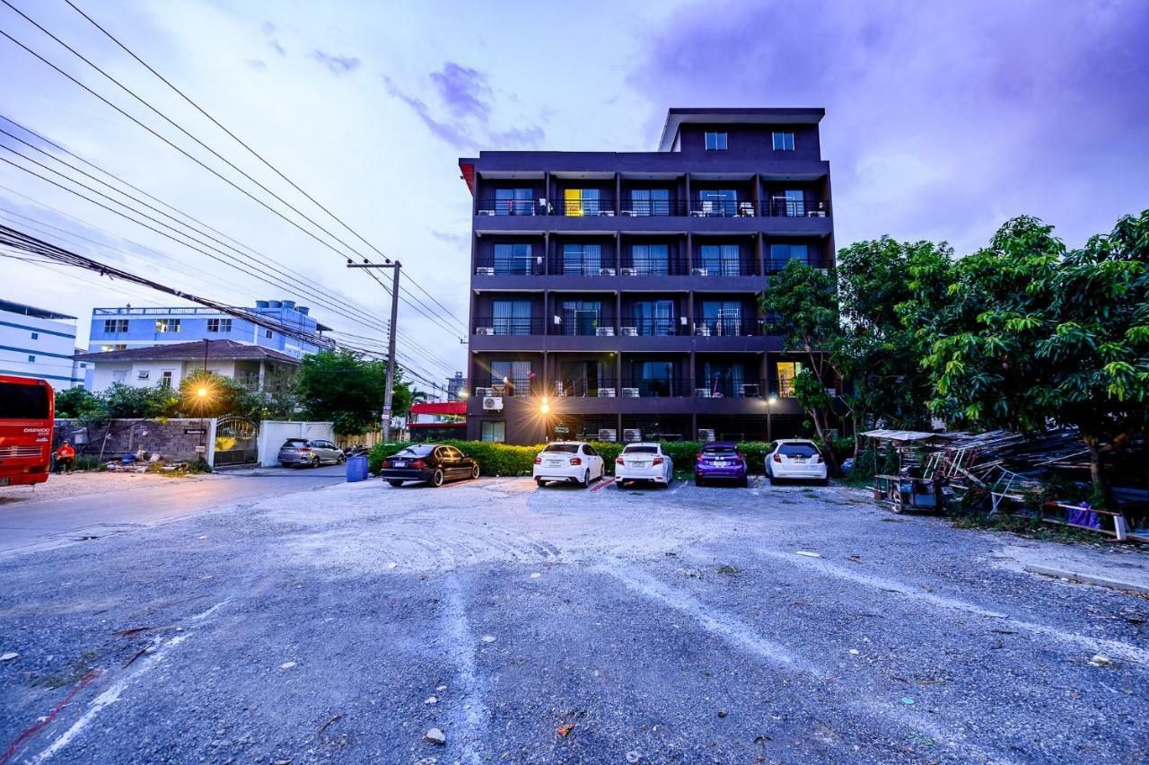 Pp@Hotel Rangsit Патум Тани Екстериор снимка
