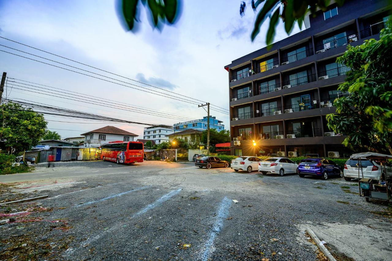 Pp@Hotel Rangsit Патум Тани Екстериор снимка